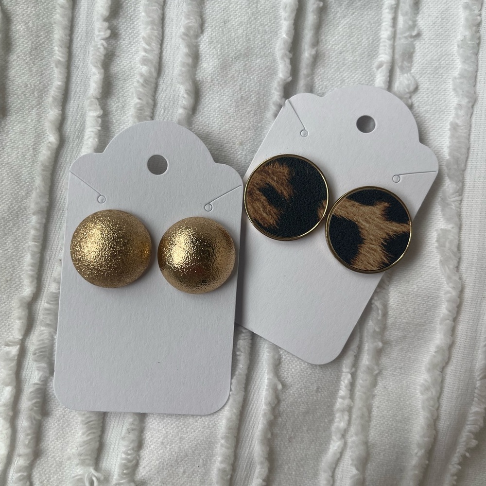 Set of 2 Statement Earrings